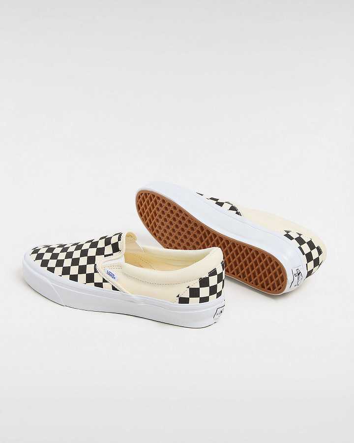 Men Vans Premium 98 Slip On Shoes Black / White Malaysia | VN5126397