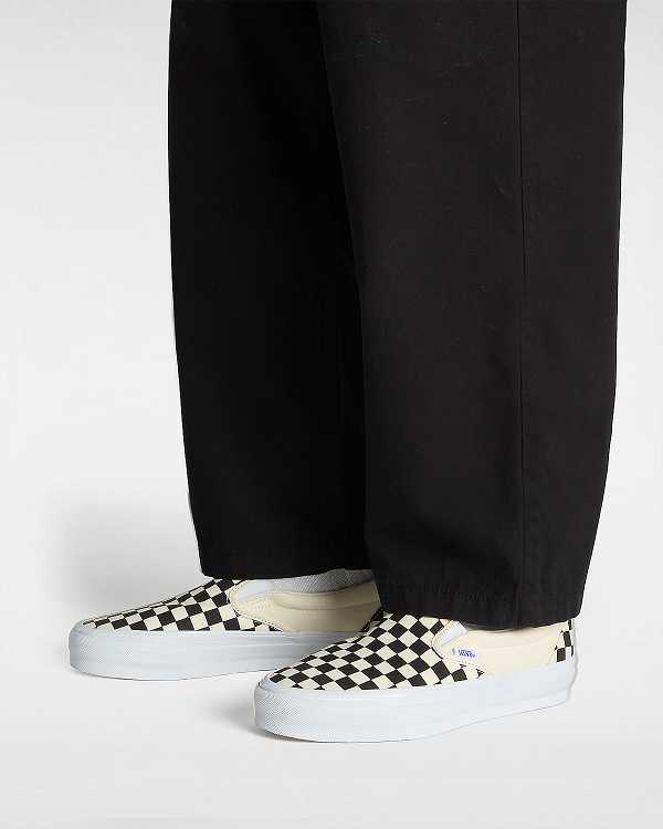 Men Vans Premium 98 Slip On Shoes Black / White Malaysia | VN5126397